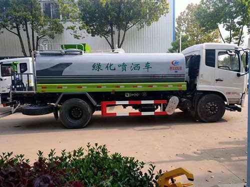 东风天锦国六（国Ⅵ）康明斯210马力柴油发动机洒水车