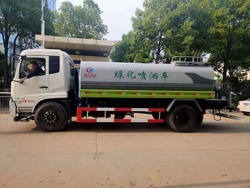 东风天锦国六（国Ⅵ）康明斯210马力柴油发动机洒水车