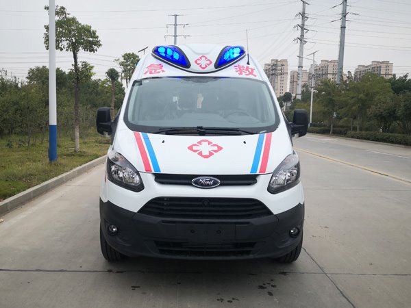 福特新全顺V362中轴监护型救护车/异形警灯