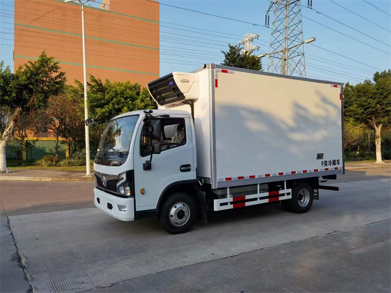 东风新能源4.2米冷藏车