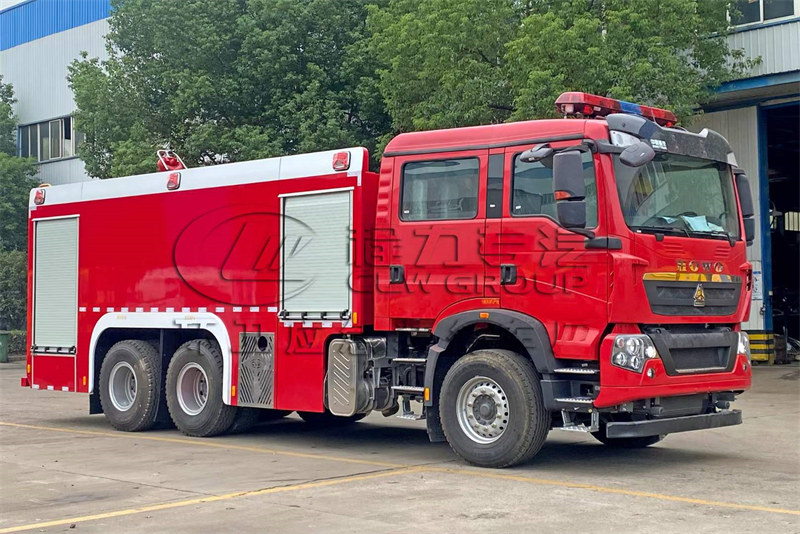 国六豪沃12吨水罐消防车直销厂家