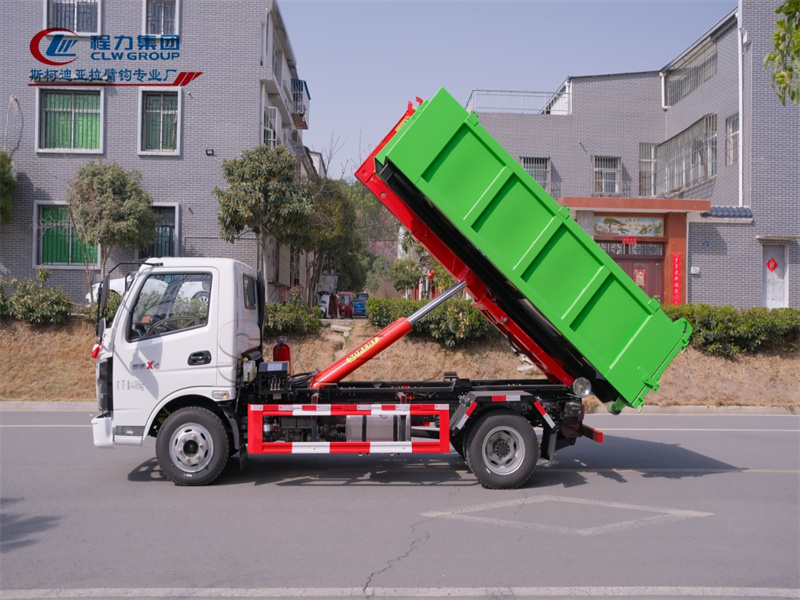 飞碟奥驰X2国六蓝牌重载车厢可卸式垃圾车